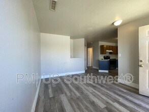 Building Photo - 8132 E Lakeshore Dr
