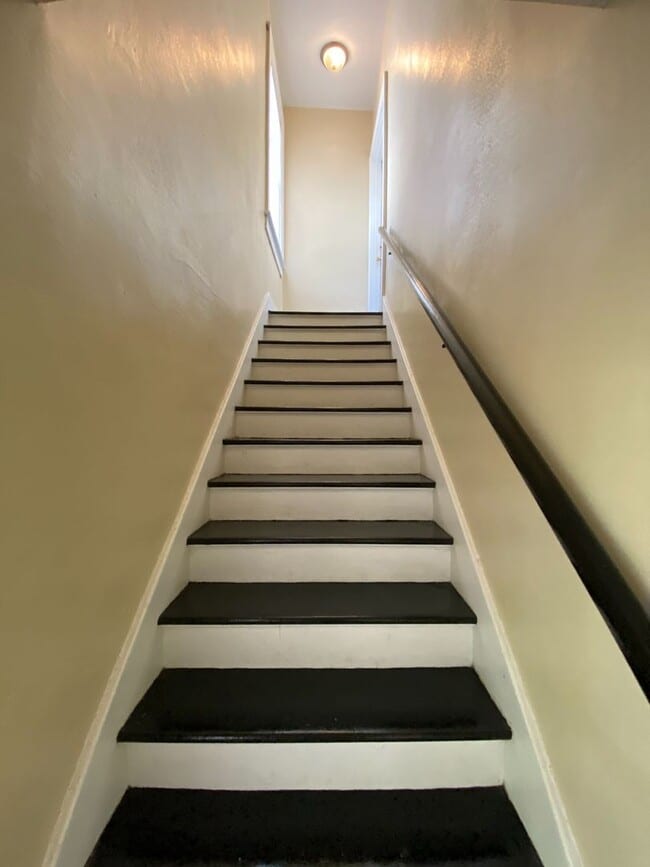 Foto del edificio - 542 E 49th St