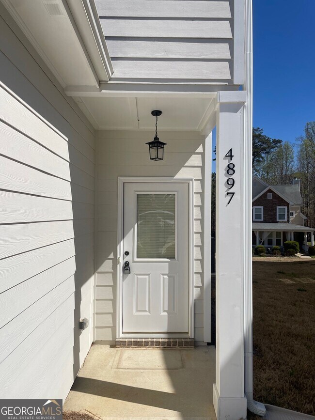 Foto del edificio - 4897 Heritage Cir