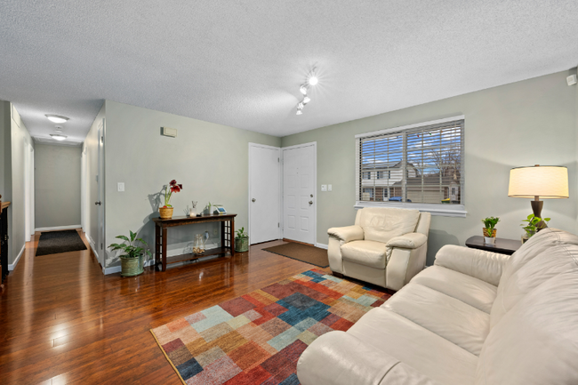Building Photo - 3953 S Bahama St