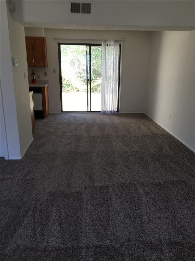 Foto del edificio - 2000 Pecan Ct