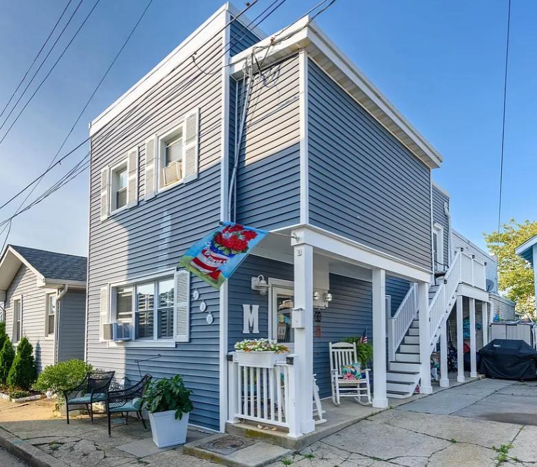 Foto del edificio - 715 Wisteria Rd