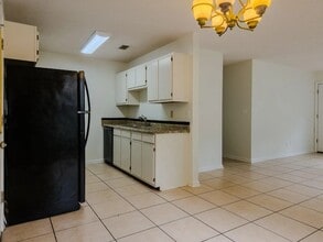Building Photo - 2708 Oak Park Ct