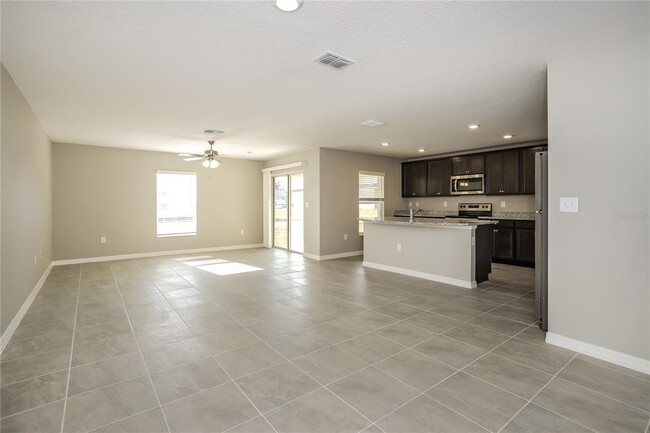 Foto del edificio - 1361 Brenway Dr