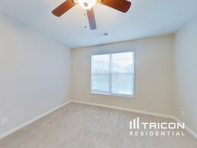 Foto del edificio - 7390 Battlecreek Ln