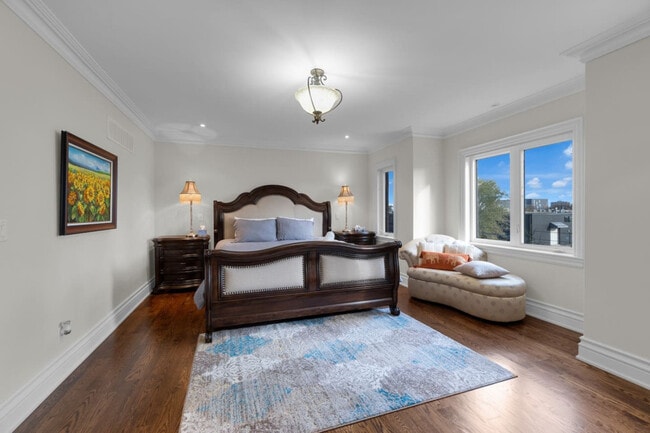 Building Photo - 1209 Glencairn Ave