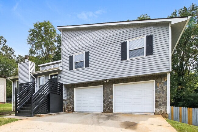 Foto del edificio - 3833 Chimney Mill Trail