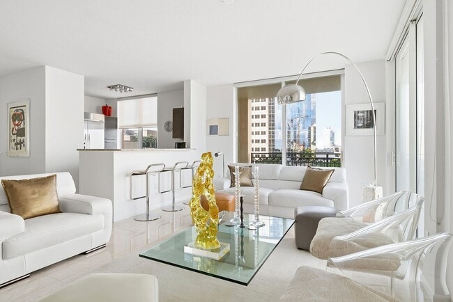 Photo - 550 Okeechobee Blvd House