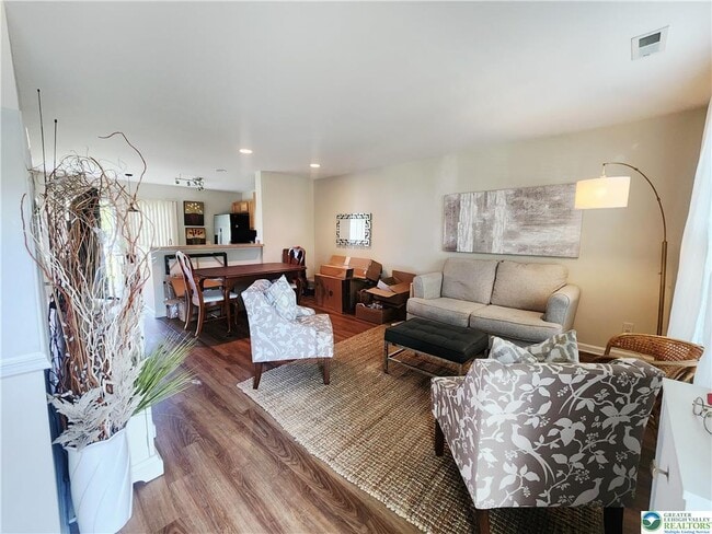 Building Photo - 1447 Artisan Ct