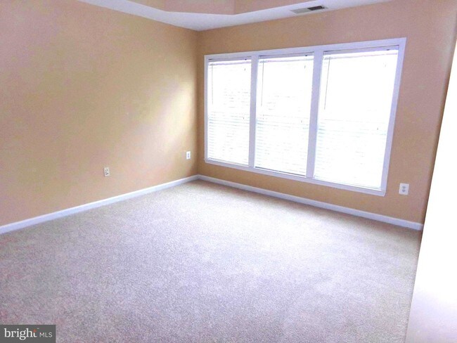 Building Photo - 8222 Gunston Commons Way