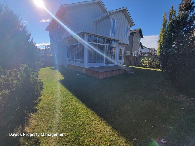 Building Photo - 8380 Shaske Crescent NW