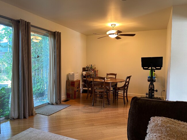 Foto del edificio - 2808 Page Ave