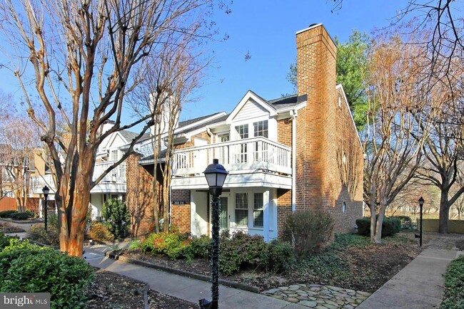 Foto del edificio - 2616-H S Arlington Mill Dr