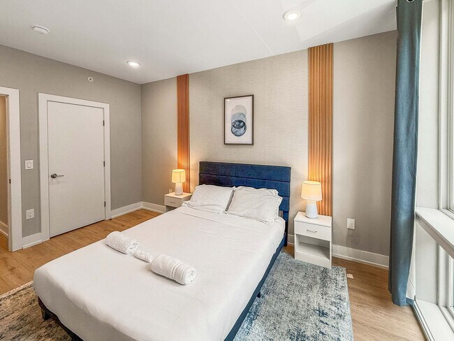 Building Photo - 900 N Delaware Ave