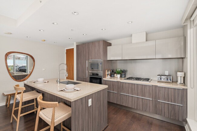 Photo du bâtiment - 191 W 1st Ave