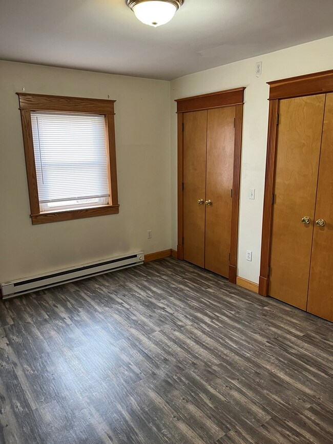 Building Photo - 91 East Ave