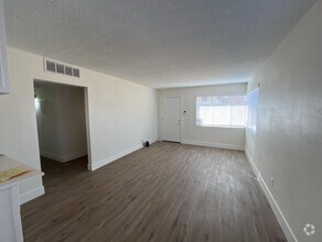Building Photo - 1304 Rexford Pl