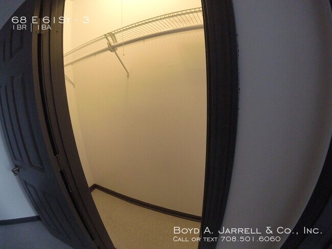 Foto del edificio - 68 E 61st St