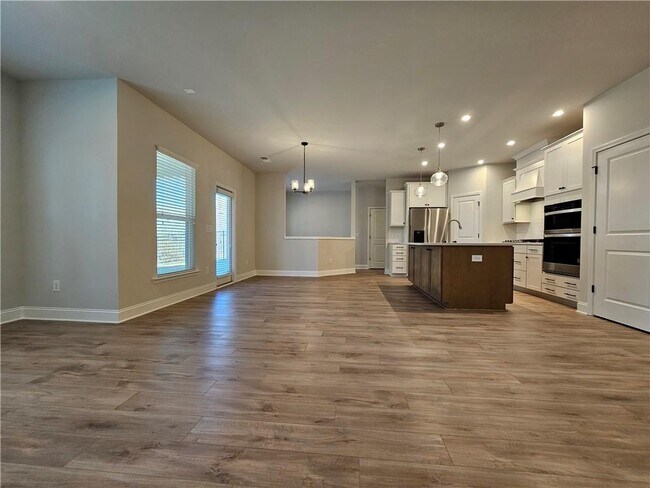 Foto del edificio - 5030 Sierra Creek Dr NE