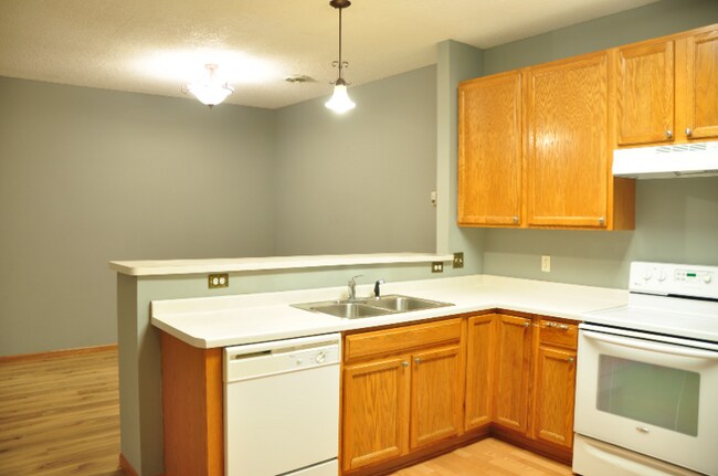 Foto del edificio - 9629 Queensland Ln N