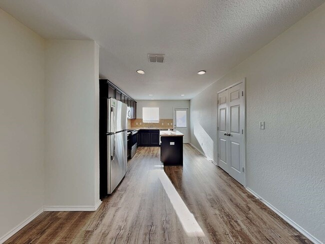 Building Photo - 27305 Paraiso Manor