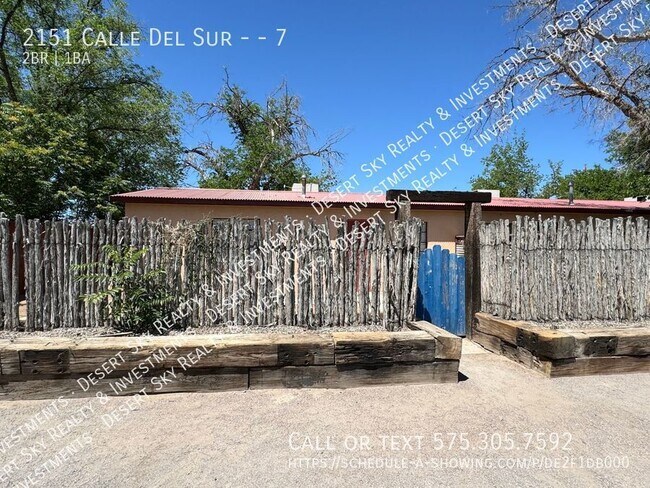 Building Photo - 2 Bedroom 1 Bath Apartment