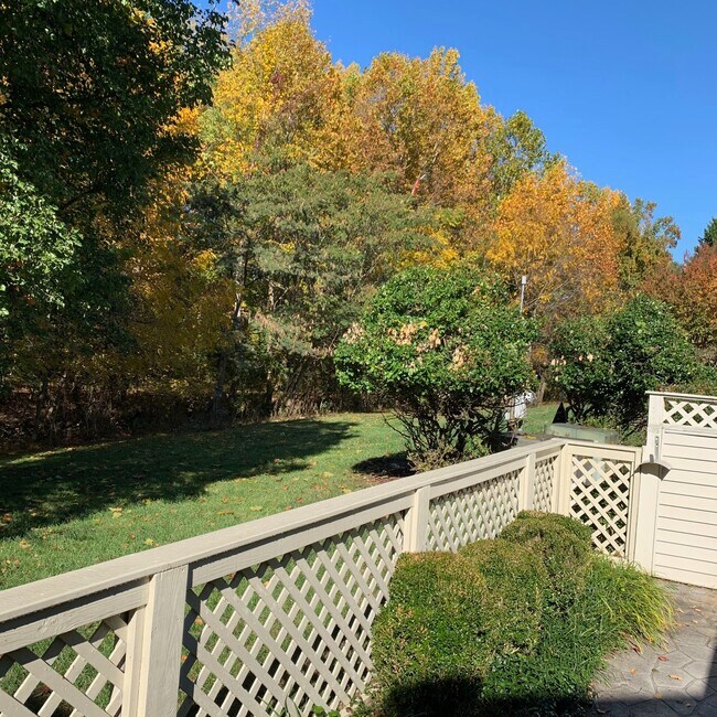 Foto del edificio - 1146 Mill Park Dr