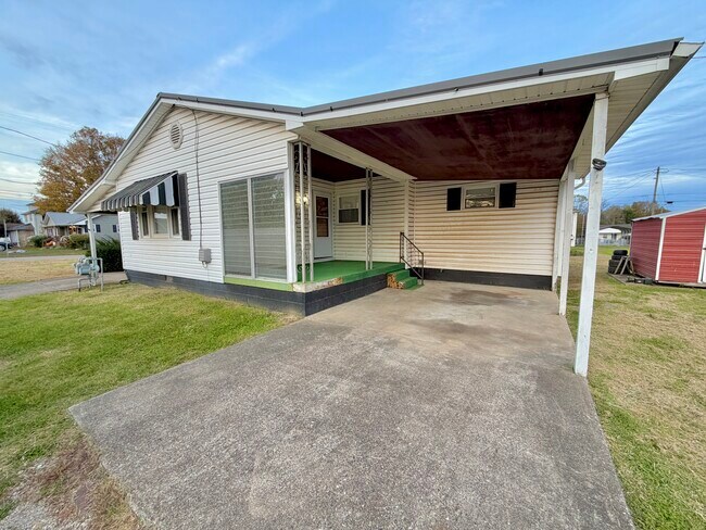 Foto del edificio - 3220 Franklin Ave