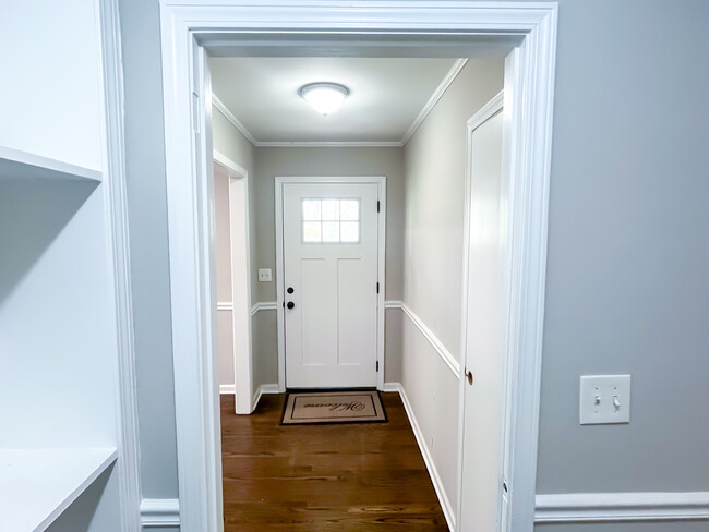 Foto del edificio - 4170 Durham Cir