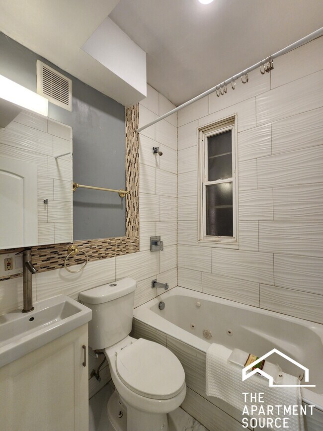 Building Photo - 1224 N Cleaver St