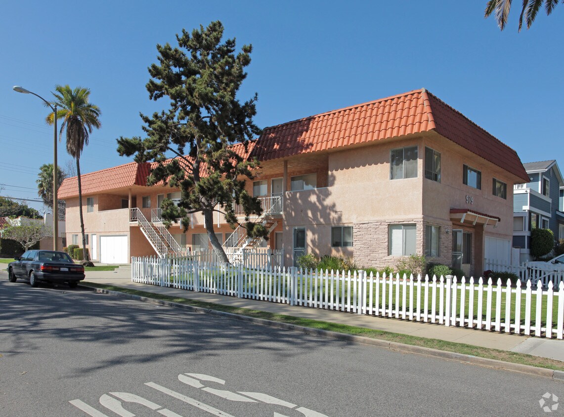 Primary Photo - 919 Cota Ave