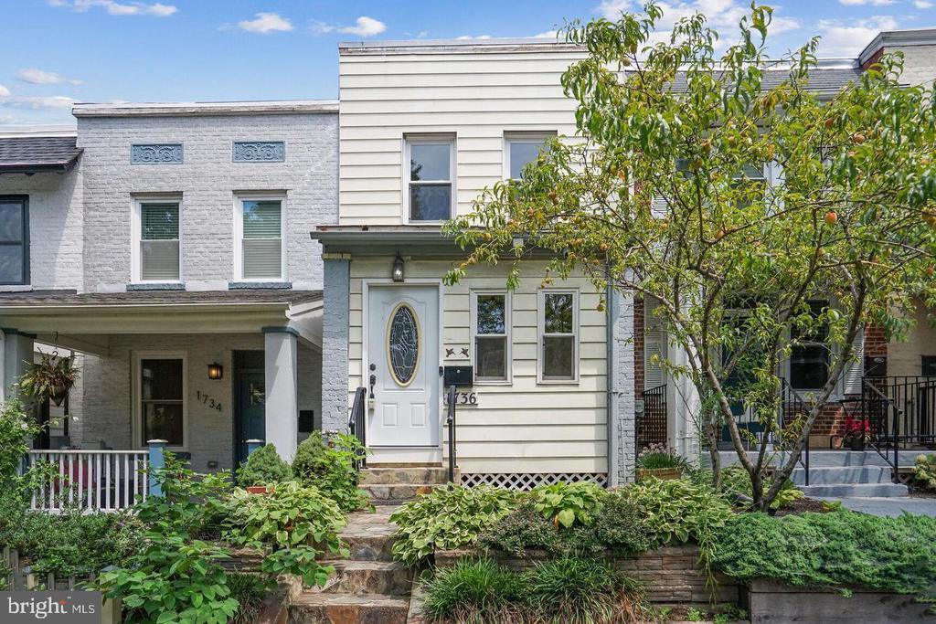 Foto principal - 1736 L St NE