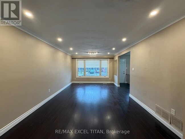 Building Photo - 251 Shawnee Cir