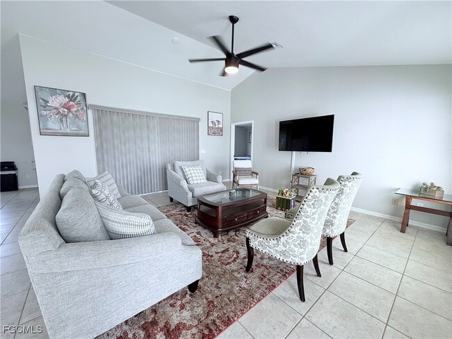 Building Photo - 1005 SW 18th Ave