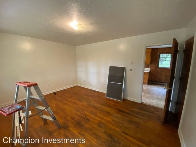 Building Photo - 3 br, 1 bath House - 2066 Cottonwood Dr