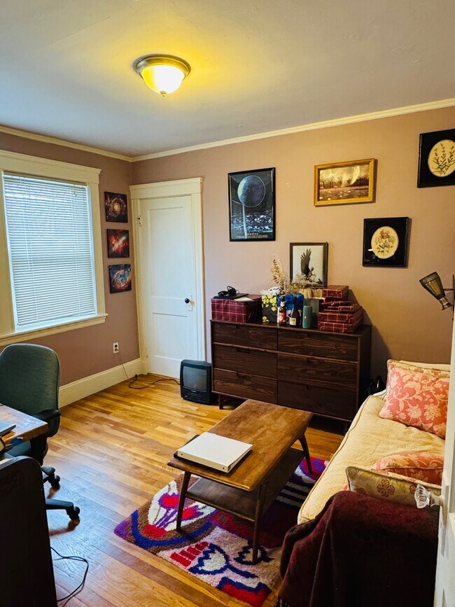 Foto del edificio - 106 Bennett St