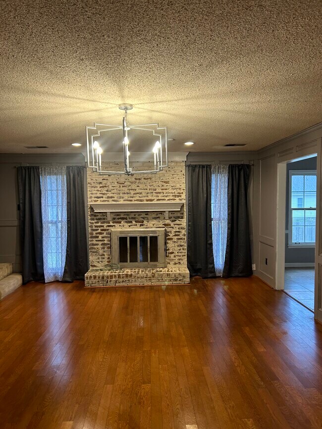 Foto del edificio - 6842 Fox Gap Cv