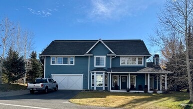 Building Photo - 200 Cranbrook Rd