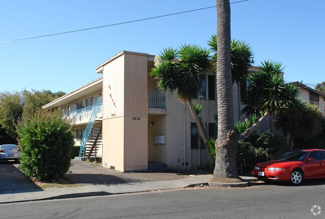 Foto del edificio - 2216 Road 20