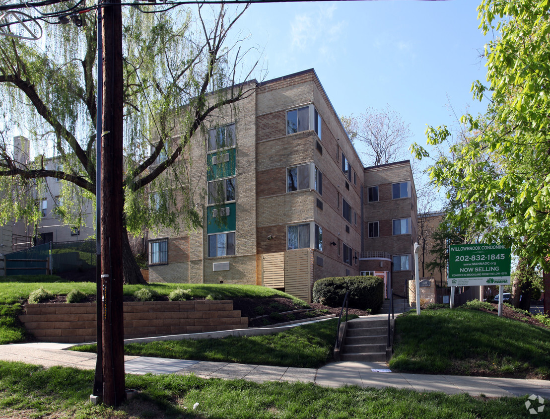 Primary Photo - Willowbrook Condominiums