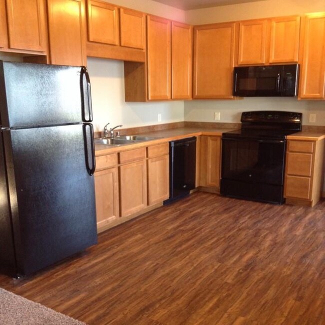 Kitchen - 1269 Dakota St