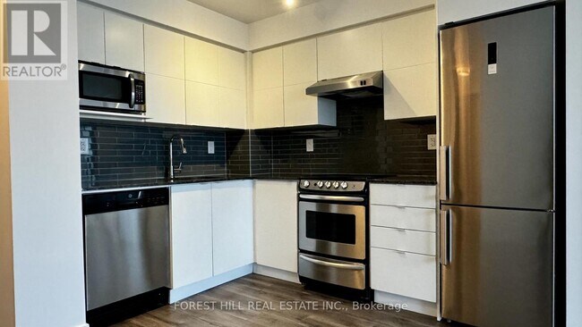 Photo du bâtiment - 160 Flemington Rd