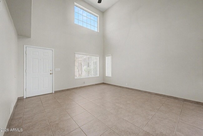 Building Photo - 15550 N Frank Lloyd Wright Blvd