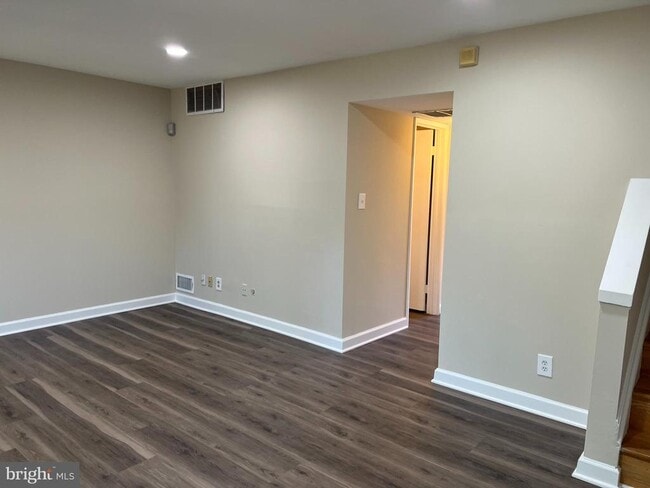 Building Photo - 1635 Westwind Way