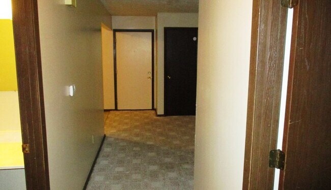 Foto del edificio - 2206 Rainbow Ave