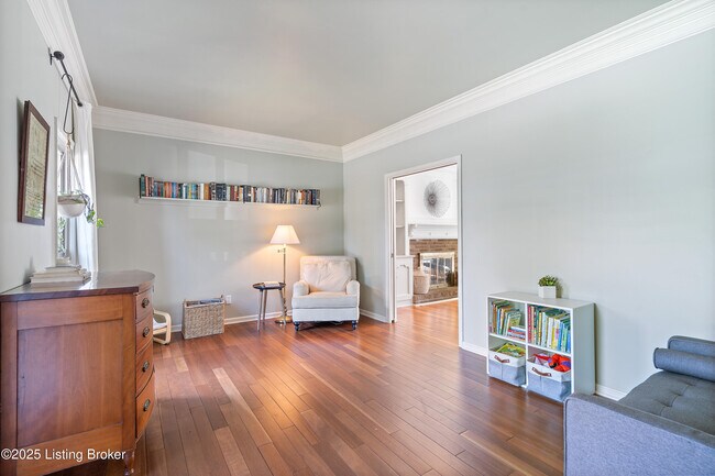 Foto del edificio - 305 Lake Forest Pkwy