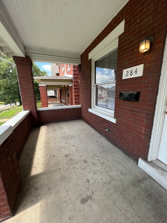 Foto del edificio - 284-286 E. 14th Ave.