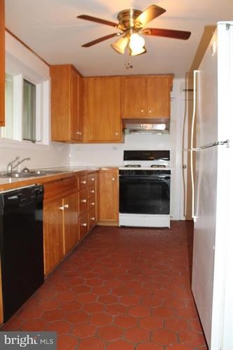 Foto del edificio - 20 Farm Ln
