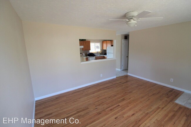 Foto del edificio - 3 br, 1 bath House - 43 May Valley Lane