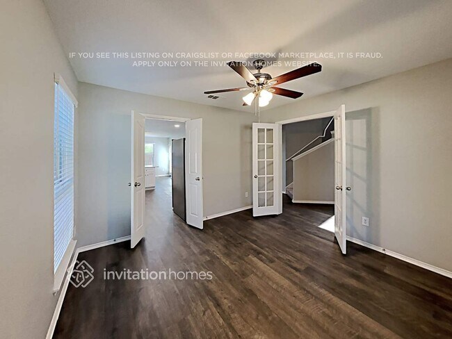 Foto del edificio - 824 Blue Heron Ln